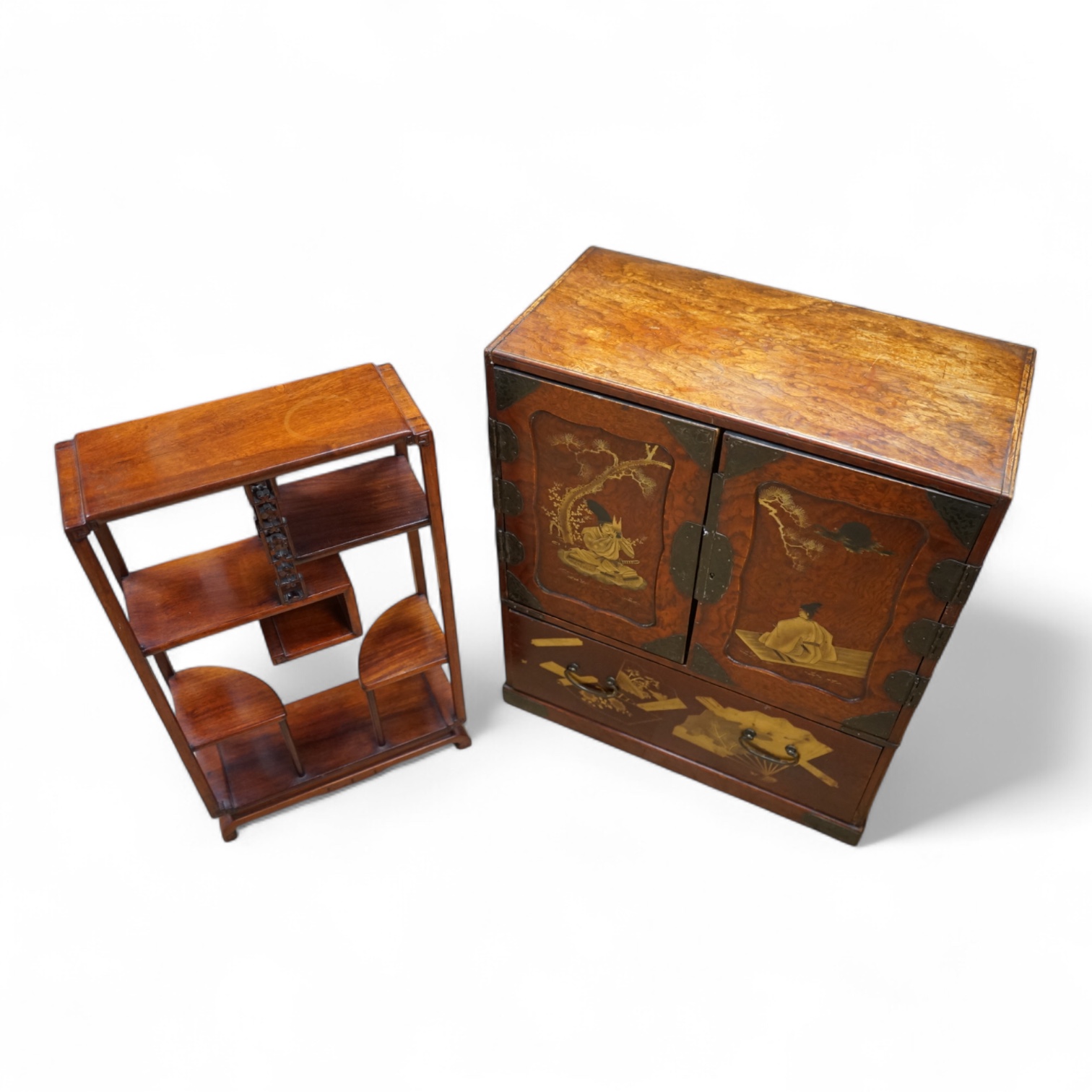 A Japanese lacquered table cabinet and shelves, largest 53.5 x 45cm